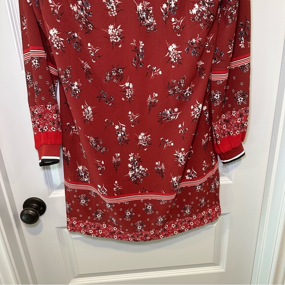 NWT Maurices Red Floral Scoop Neck Long Sleeve Shift Dress S - Picture 6 of 10